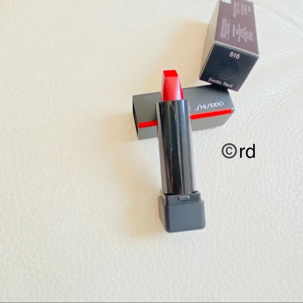 Shiseido Modern Matte Lipstick Exotic Red 2.5g